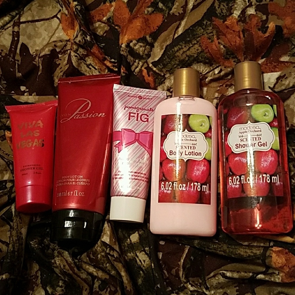 Body lotion and shower gel